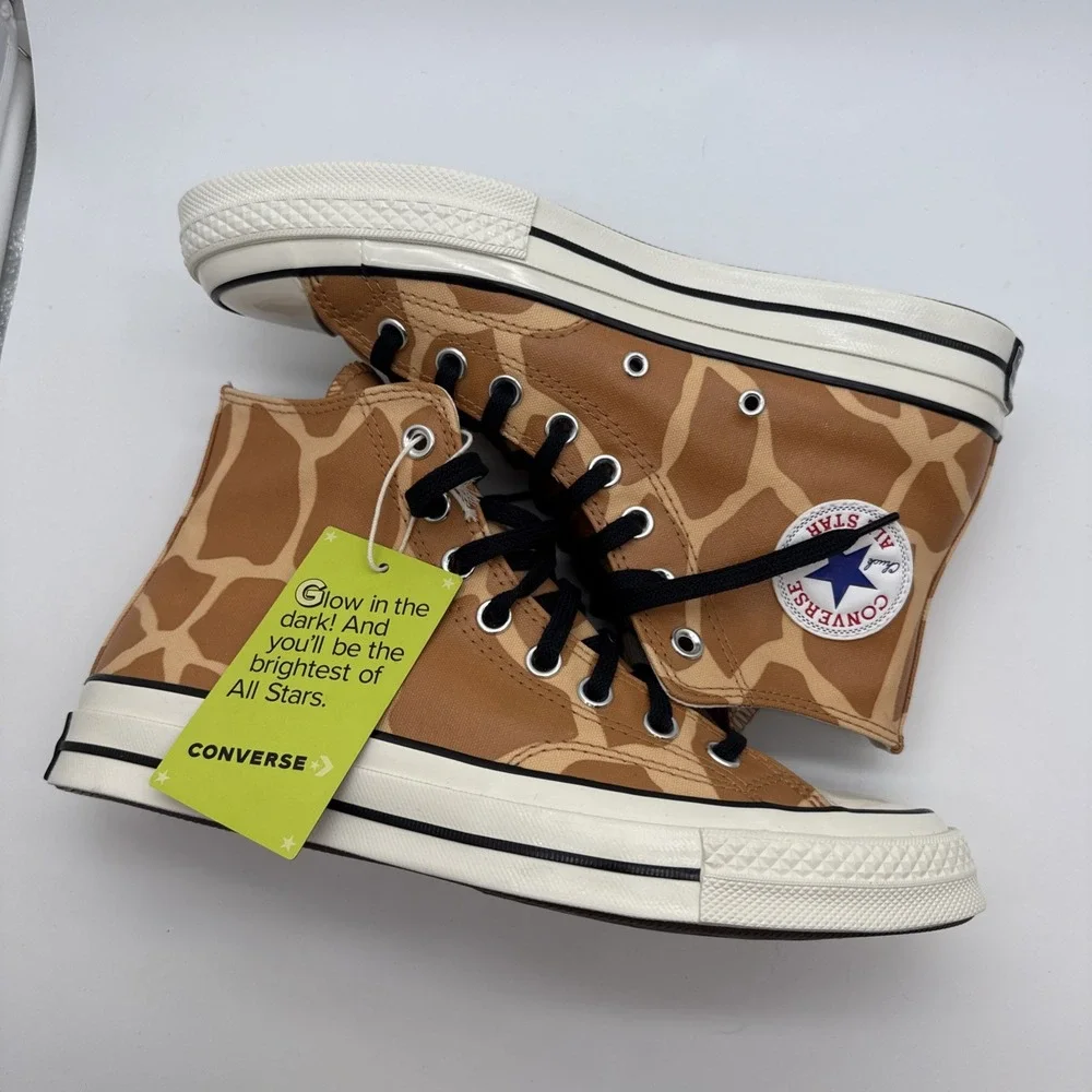 Converse Chuck Taylor 70 Hi Glow-In-The-Dark Giraffe Sneaker Men's 8.5 WO 10.5